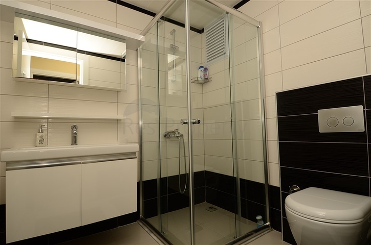 شقة فاخرة من تصميم غرفتين وصالة في الانيا 