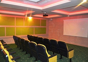 شقة فاخرة من تصميم غرفتين وصالة في الانيا 