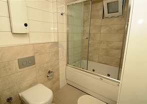 شقة فاخرة من تصميم غرفتين وصالة في الانيا 