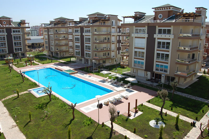 شقة بثلاث غرف نوم في انطاليا / كونيالتي