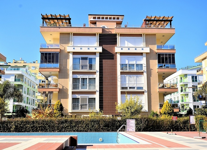 شقة بثلاث غرف نوم في انطاليا / كونيالتي