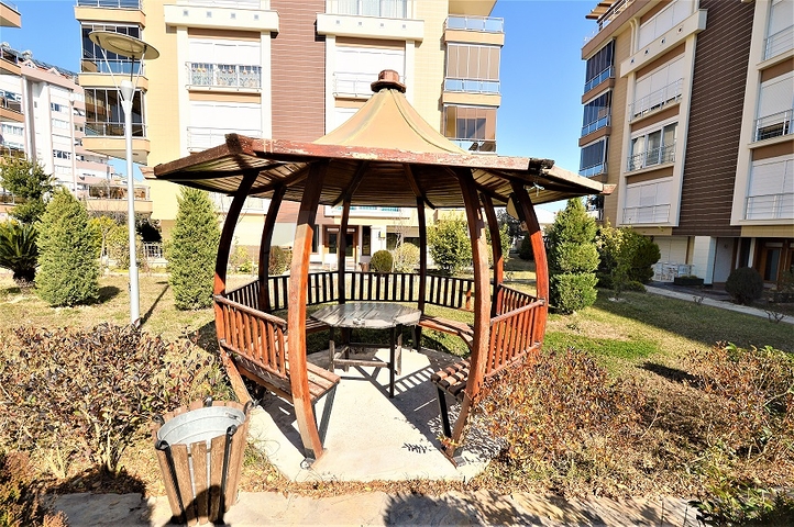 شقة بثلاث غرف نوم في انطاليا / كونيالتي