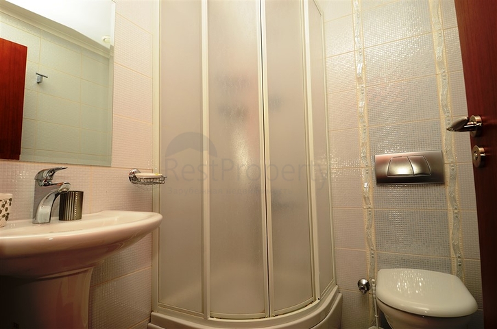 شقق للايجار في وسط الانيا