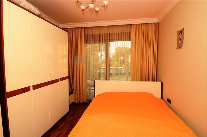 شقق للايجار في وسط الانيا