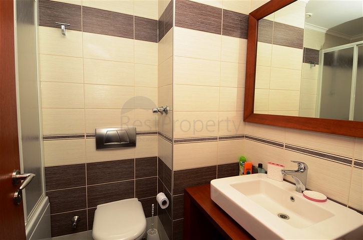 شقق للايجار في وسط الانيا