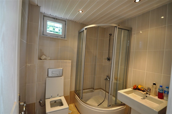 فيلا فاخرة في وسط مدينة ألانيا 