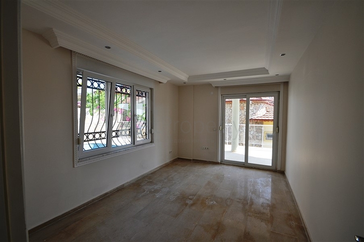 فيلا فاخرة في وسط مدينة ألانيا 