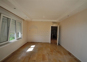 فيلا فاخرة في وسط مدينة ألانيا 