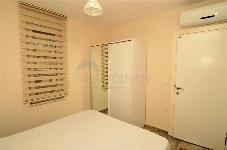 شقة من غرفتين للايجار 200 متر من البحر