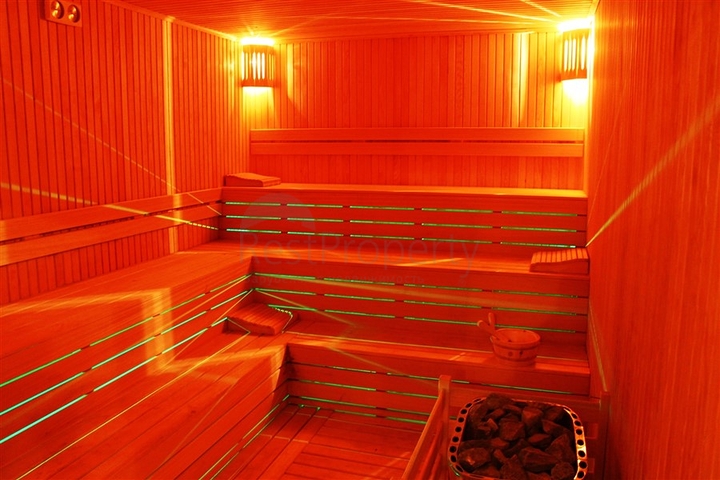 شقة من غرفتين للايجار 200 متر من البحر