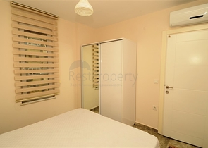 شقة من غرفتين للايجار 200 متر من البحر