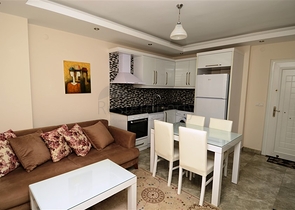 شقة من غرفتين للايجار 200 متر من البحر