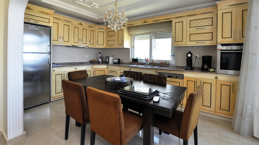 فيلا فاخرة بسعر مميز في كاركي جاك / الانيا 