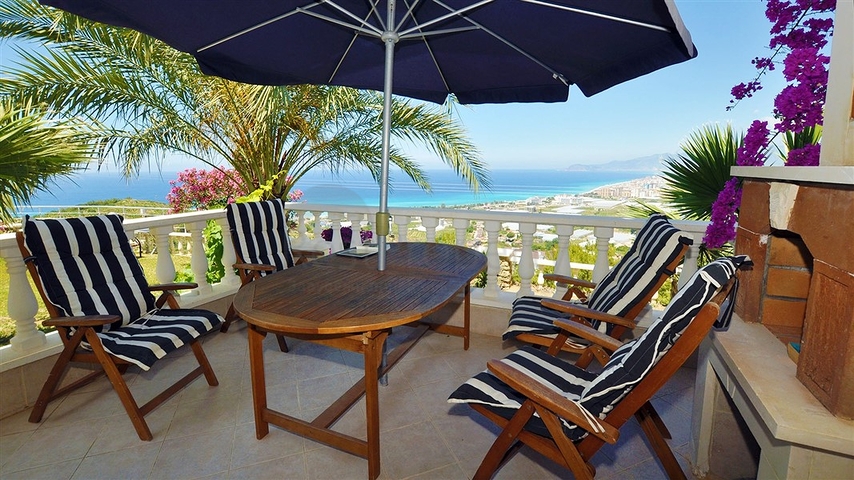 فيلا فاخرة بسعر مميز في كاركي جاك / الانيا 