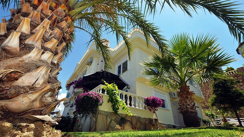 فيلا فاخرة بسعر مميز في كاركي جاك / الانيا 