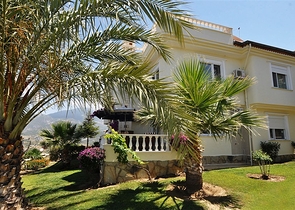 فيلا فاخرة بسعر مميز في كاركي جاك / الانيا 