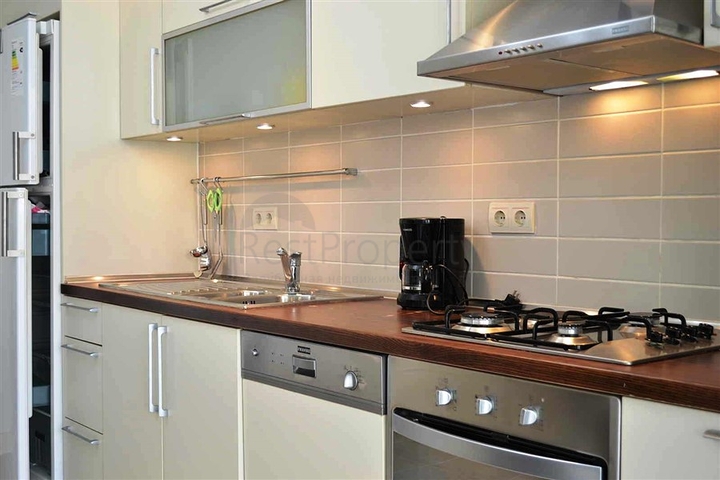 شقة واسعة في محمود لار / الانيا