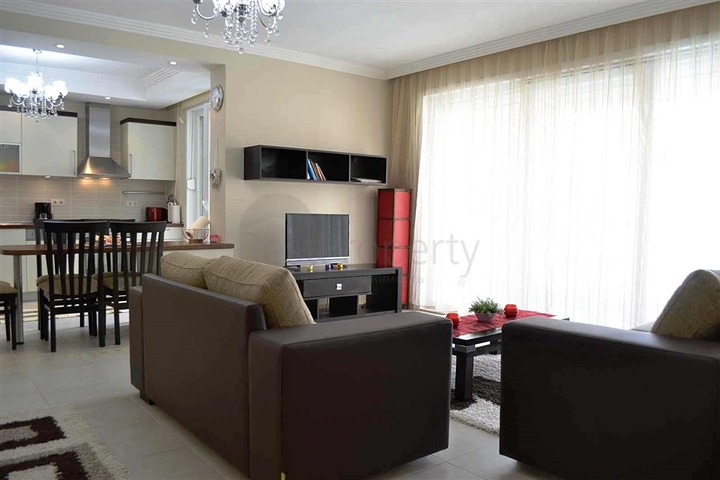 شقة واسعة في محمود لار / الانيا