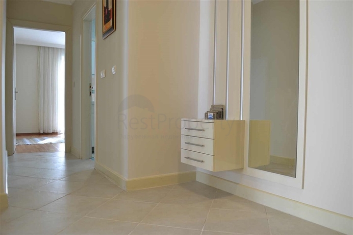 شقة واسعة في محمود لار / الانيا