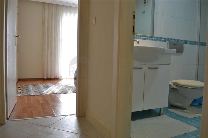 شقة واسعة في محمود لار / الانيا