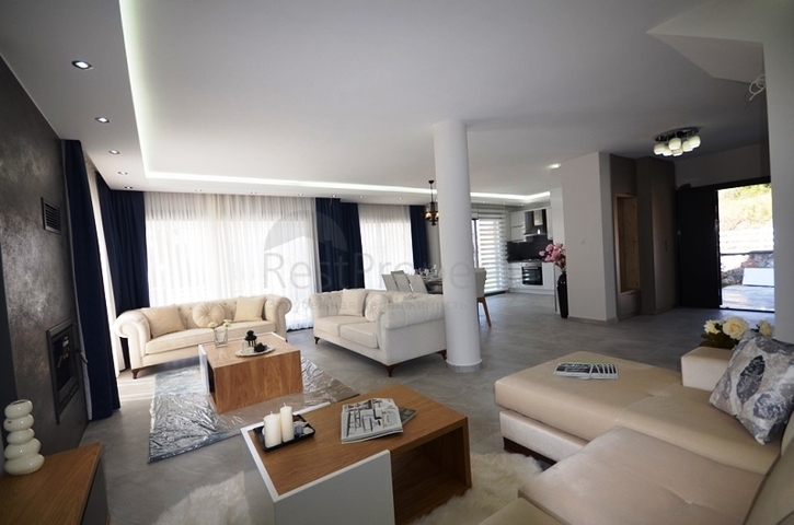 فيلا حديثة في فتحية / تركيا