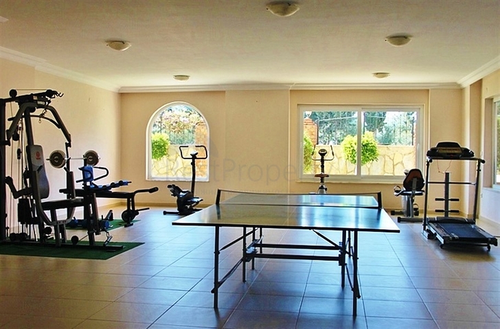 شقة مميزة في محمود لار 