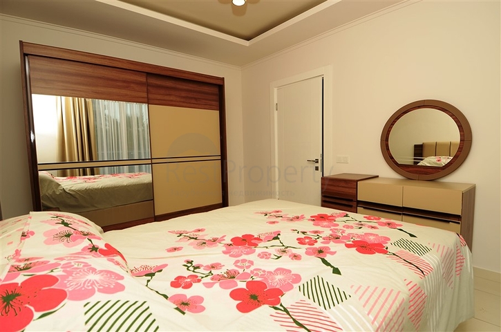 شقة على البحر في الانيا ضمن مجمع فاخر 