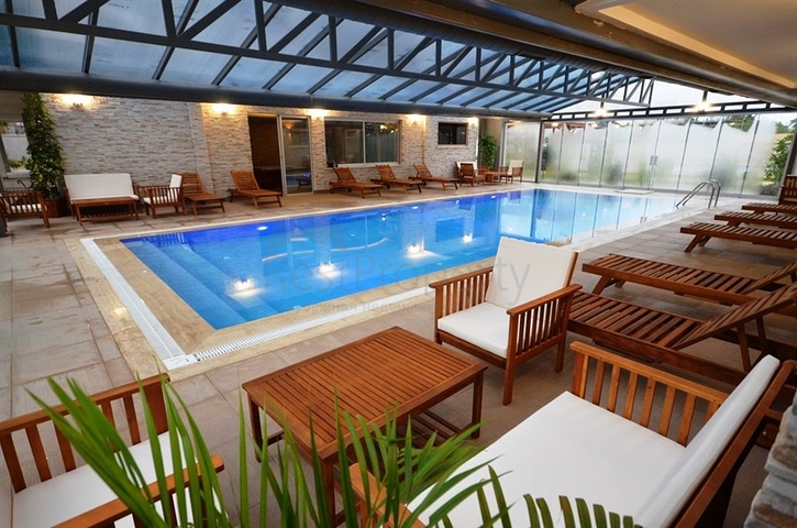 شقة على البحر في الانيا ضمن مجمع فاخر 