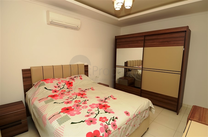 شقة على البحر في الانيا ضمن مجمع فاخر 