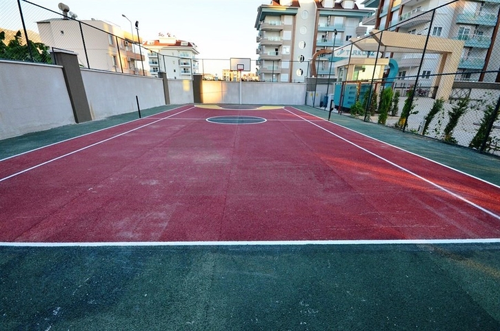 شقة على البحر في الانيا ضمن مجمع فاخر 