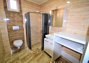 شقة سكنية في أحد المجمعات الحديثة في منطقة ليمان – انطاليا