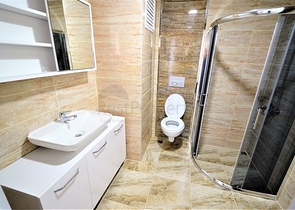 شقة سكنية في أحد المجمعات الحديثة في منطقة ليمان – انطاليا