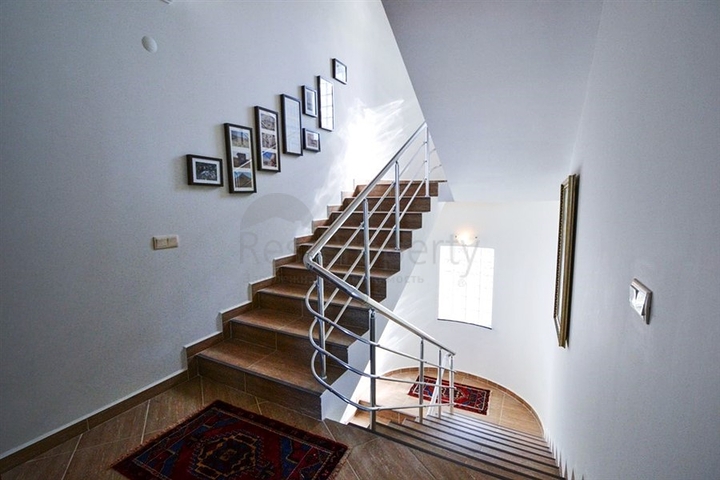 فيلا فاخرة في الانيا / تركيا 