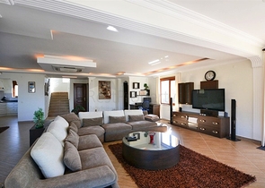 فيلا فاخرة في الانيا / تركيا 