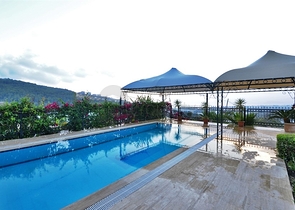 فيلا فاخرة في الانيا / تركيا 