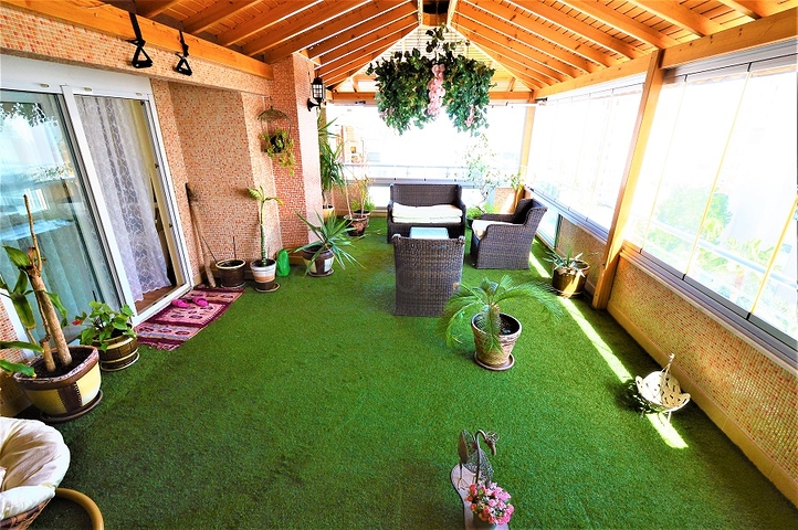 شقة فاخرة بإطلالة بحرية في منطقة كونيالتي أنطاليا