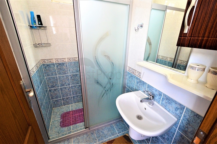 شقة فاخرة بإطلالة بحرية في منطقة كونيالتي أنطاليا