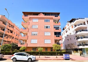 شقة فاخرة بإطلالة بحرية في منطقة كونيالتي أنطاليا