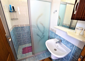 شقة فاخرة بإطلالة بحرية في منطقة كونيالتي أنطاليا