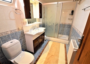 شقة فاخرة بإطلالة بحرية في منطقة كونيالتي أنطاليا