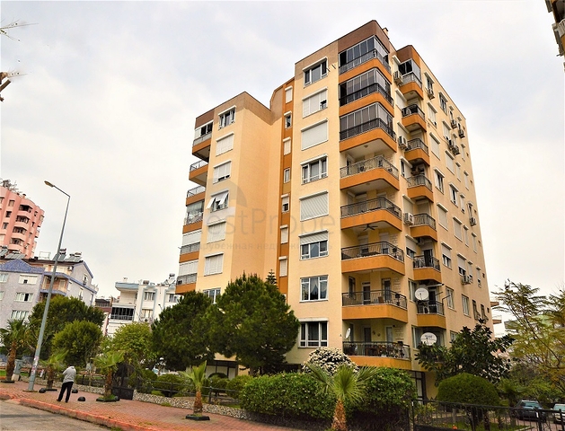 شقة واسعة في احد المجمعات على بعد 200 متر من شاطئ البحر في منطقة ليمان – أنطاليا