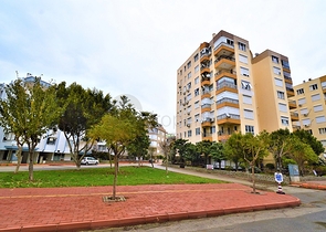 شقة واسعة في احد المجمعات على بعد 200 متر من شاطئ البحر في منطقة ليمان – أنطاليا