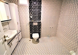 شقة واسعة في احد المجمعات على بعد 200 متر من شاطئ البحر في منطقة ليمان – أنطاليا