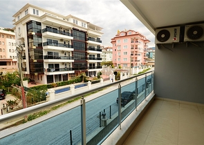 شقة مفروشة بتخطيط 1+1 في منطقة أوبا – ألانيا