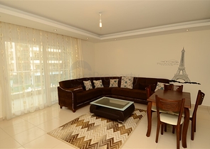 شقة مفروشة بتخطيط 1+1 في منطقة أوبا – ألانيا