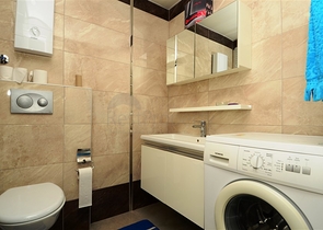 شقة مفروشة بتخطيط 1+1 في منطقة أوبا – ألانيا