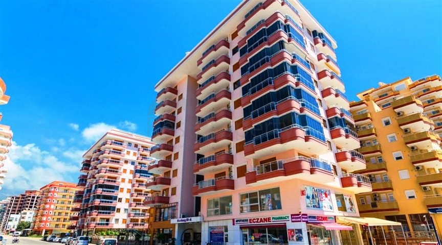 شقة مفروشة ضمن أحد المجمعات بإطلالة ساحرة على البحر الأبيض المتوسط في منطقة محمود لار – ألانيا