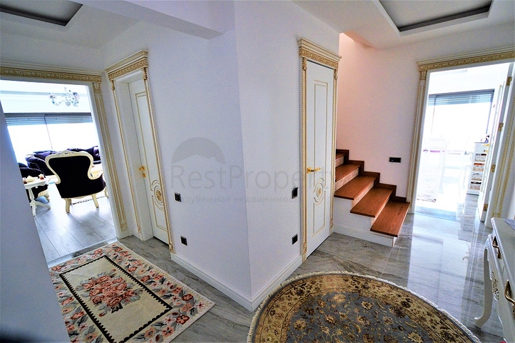 شقة بينتهاوس ضمن أحد المجمعات الفاخرة المشهورة في منطقة كونيالتي – أنطاليا