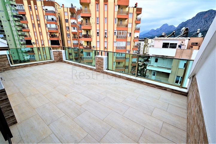 شقة بينتهاوس ضمن أحد المجمعات الفاخرة المشهورة في منطقة كونيالتي – أنطاليا