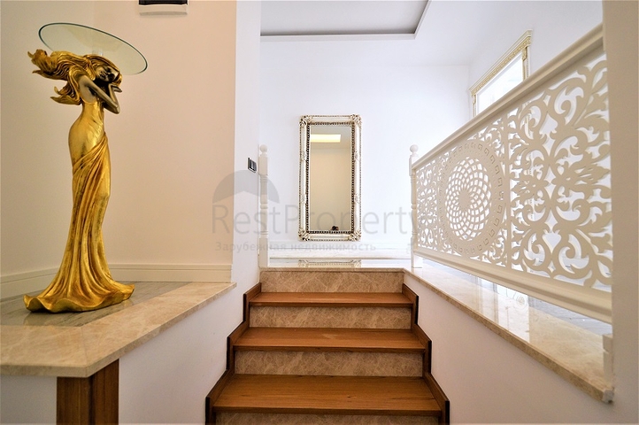 شقة بينتهاوس ضمن أحد المجمعات الفاخرة المشهورة في منطقة كونيالتي – أنطاليا